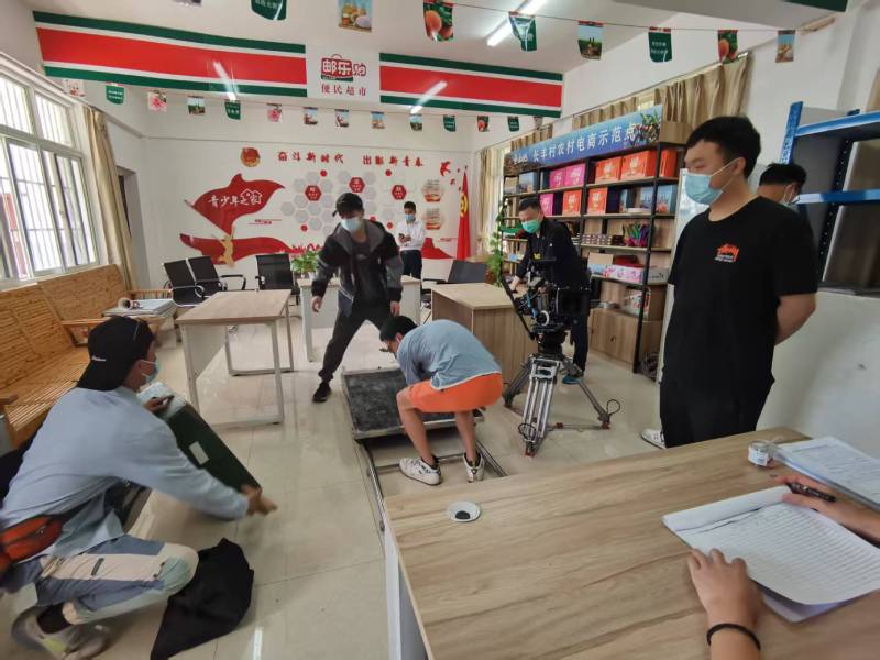 和静县广告片拍摄公司：极简主义践行者，少即是多的视觉哲学